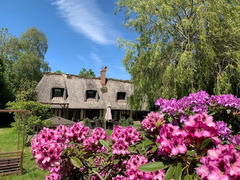 Chaumiere Familiale Weekend & Vacances Paisible Saint-Philbert-sur-Risle エクステリア 写真